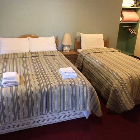 Pier House Bed&Breakfast Inis Mór Extérieur photo