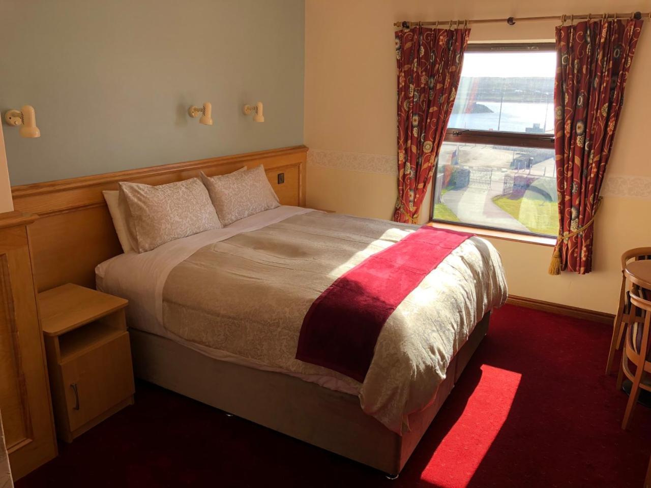 Pier House Bed&Breakfast Inis Mór Extérieur photo
